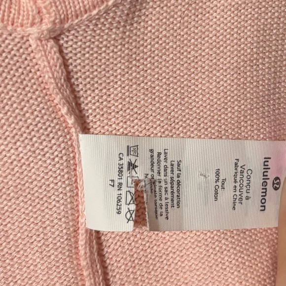 Lululemon Key to Warmth Wrap in Ballet Slipper - Picture 5 of 6